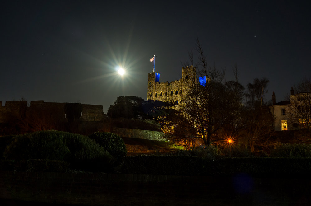   Rochester Castle and the Super Moon, shot from the Esplanade  